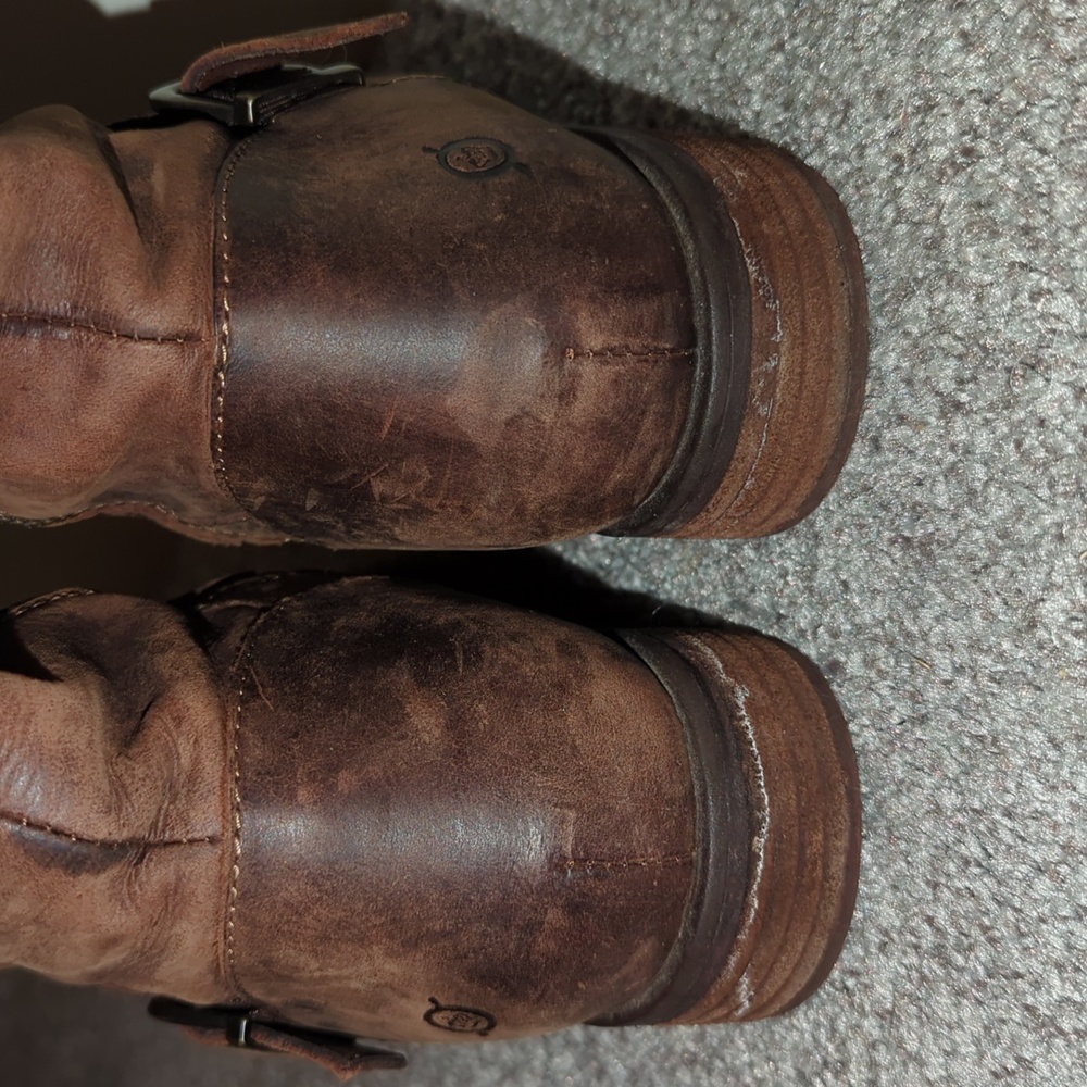 Born Tall Brown Leather Boots Almond Toe Size 7½ - Picture 7 of 7